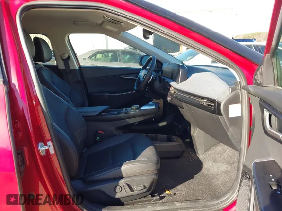 ✅ 2023 Kia EV6 Wind • VIN: KNDC34LA9P5605048 • Lot: 44171794. Wystawiony na IAAI z przebiegiem 46 386 mil. Bezpłatny archiwum sprzedaży aukcyjnych z USA i szczegółowy raport historii pojazdu na DreamBid. Zdjęcie 5.