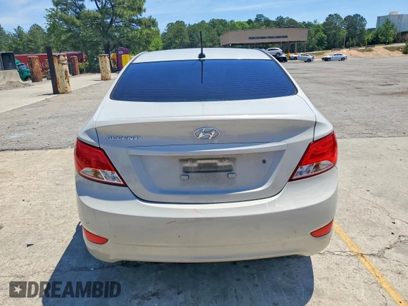✅ 2017 Hyundai Accent SE • VIN: KMHCT4AE0HU190985 • Lot: 52303006. Wystawiony na Copart z przebiegiem 178 830 mil. Bezpłatny archiwum sprzedaży aukcyjnych z USA i szczegółowy raport historii pojazdu na DreamBid. Zdjęcie 6.