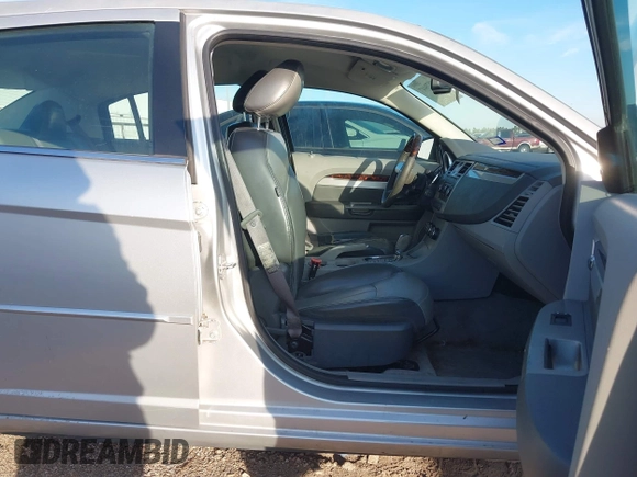 ✅ 2007 Chrysler Sebring Limited • VIN: 1C3LC66K87N530833 • Lot: 44079447. Wystawiony na IAAI z przebiegiem 200 438 mil. Bezpłatny archiwum sprzedaży aukcyjnych z USA i szczegółowy raport historii pojazdu na DreamBid. Zdjęcie 5.