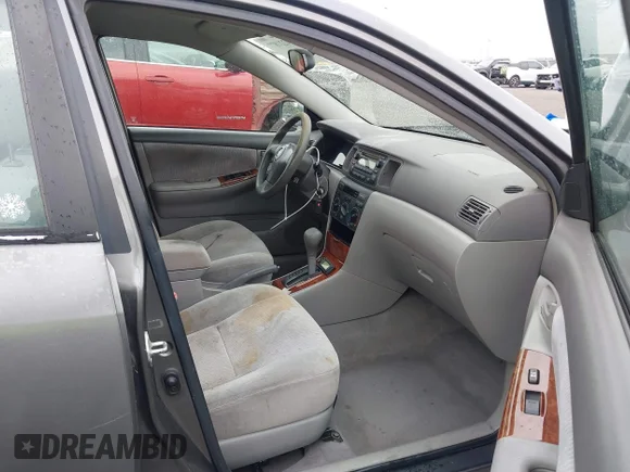 ✅ 2006 Toyota Corolla LE • VIN: 1NXBR32E76Z605297 • Lot: 44221877. Wystawiony na IAAI z przebiegiem 189 284 mil. Bezpłatny archiwum sprzedaży aukcyjnych z USA i szczegółowy raport historii pojazdu na DreamBid. Zdjęcie 5.
