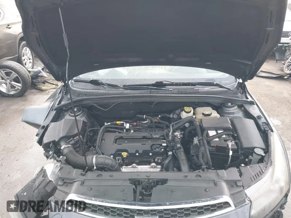 ✅ 2013 Chevrolet Cruze 2LT • VIN: 1G1PE5SB1D7115563 • Lot: 44223443. Wystawiony na IAAI z przebiegiem 129 330 mil. Bezpłatny archiwum sprzedaży aukcyjnych z USA i szczegółowy raport historii pojazdu na DreamBid. Zdjęcie 10.