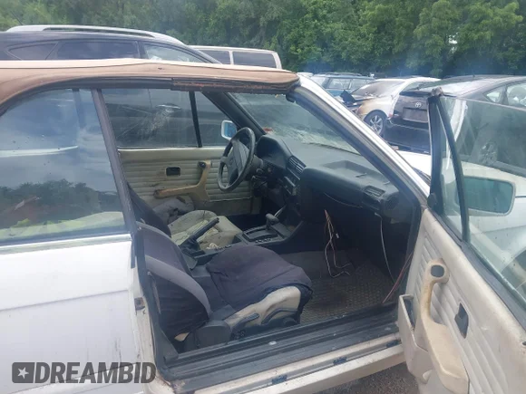 ✅ 1992 BMW 3 Series • VIN: WBABB2311NEC29350 • Lot: 45423155. Listed on IAAI with 195,229 mi. Free auction sales archive from the USA and detailed vehicle history report at DreamBid. Image 5.