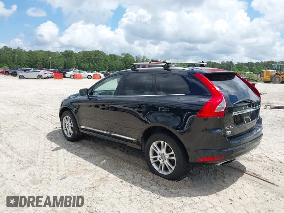 ✅ 2015 Volvo XC60 Platinum • VIN: YV4952RD4F2596511 • Lot: 42173058. Wystawiony na IAAI z przebiegiem 124 443 mil. Bezpłatny archiwum sprzedaży aukcyjnych z USA i szczegółowy raport historii pojazdu na DreamBid. Zdjęcie 3.