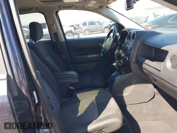 ✅ 2011 Jeep Compass Latitude • VIN: 1J4NF1FB1BD170005 • Лот: 44620921. Опубліковано раніше на IAAI з пробігом 207 251 миль. Безкоштовний доступ до архіву аукціонних продажів зі США та докладний звіт про історію автомобіля на DreamBid. Зображення 5.