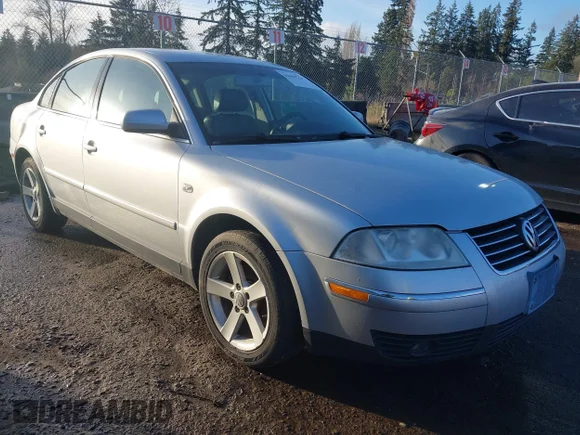 ✅ 2004 Volkswagen Passat GLX • VIN: WVWRH63B34P057015 • Lot: 41659722. Wystawiony na IAAI z przebiegiem 114 225 mil. Bezpłatny archiwum sprzedaży aukcyjnych z USA i szczegółowy raport historii pojazdu na DreamBid. Zdjęcie 1.