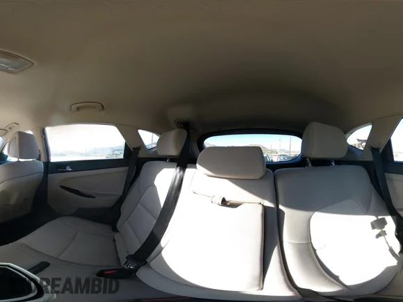 ✅ 2018 Hyundai Tucson SE • VIN: KM8J2CA44JU684350 • Lot: 45349469. Listed on IAAI with 86,806 mi. Free auction sales archive from the USA and detailed vehicle history report at DreamBid. Image 18.