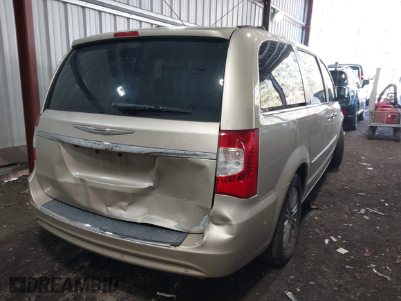 ✅ 2013 Chrysler Town & Country Touring L • VIN: 2C4RC1CGXDR798340 • Lot: 44121599. Wystawiony na IAAI z przebiegiem 204 766 mil. Bezpłatny archiwum sprzedaży aukcyjnych z USA i szczegółowy raport historii pojazdu na DreamBid. Zdjęcie 4.