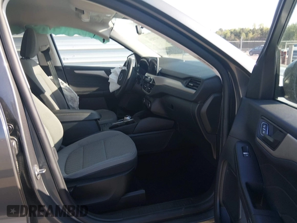✅ 2022 Ford Escape SE • VIN: 1FMCU0G69NUA88134 • Lot: 44748200. Wystawiony na IAAI z przebiegiem 70 664 mil. Bezpłatny archiwum sprzedaży aukcyjnych z USA i szczegółowy raport historii pojazdu na DreamBid. Zdjęcie 5.
