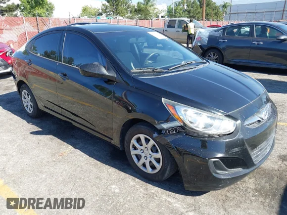 ✅ 2012 Hyundai Accent GLS • VIN: KMHCT4AE3CU209585 • Lot: 45473703. Wystawiony na IAAI z przebiegiem 120 900 mil. Bezpłatny archiwum sprzedaży aukcyjnych z USA i szczegółowy raport historii pojazdu na DreamBid. Zdjęcie 1.
