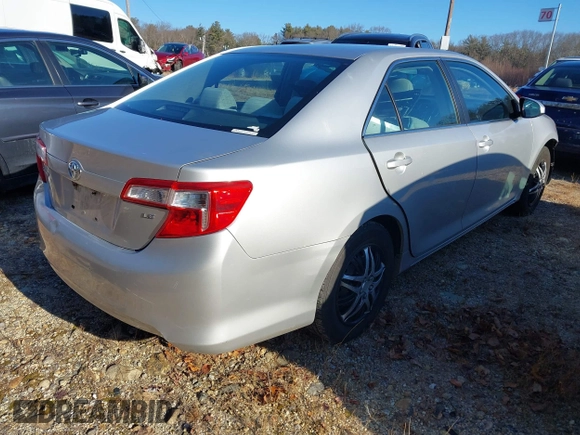 ✅ 2012 Toyota Camry L • VIN: 4T4BF1FK3CR205221 • Lot: 44028664. Wystawiony na IAAI z przebiegiem 185 668 mil. Bezpłatny archiwum sprzedaży aukcyjnych z USA i szczegółowy raport historii pojazdu na DreamBid. Zdjęcie 4.