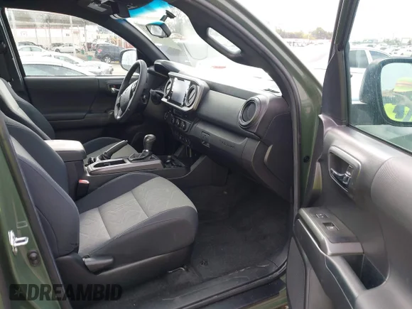 ✅ 2022 Toyota Tacoma SR5 • VIN: 3TMAZ5CN6NM187845 • Lot: 43218862. Wystawiony na IAAI z przebiegiem 56 646 mil. Bezpłatny archiwum sprzedaży aukcyjnych z USA i szczegółowy raport historii pojazdu na DreamBid. Zdjęcie 5.