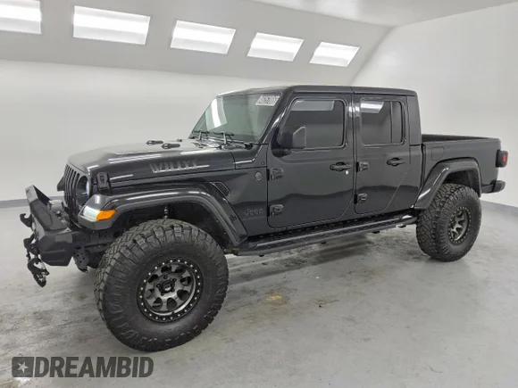✅ 2022 Jeep Gladiator Willys • VIN: 1C6HJTAG2NL174288 • Лот: 46257866. Опубліковано раніше на Copart з пробігом 41 258 миль. Безкоштовний доступ до архіву аукціонних продажів зі США та докладний звіт про історію автомобіля на DreamBid. Зображення 1.