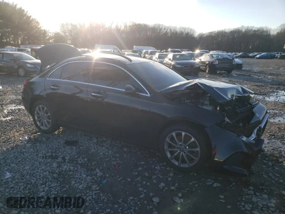 ✅ 2020 Mercedes-Benz A 220 • VIN: WDD3G4FB6LW038302 • Lot: 84335184. Wystawiony na Copart z przebiegiem 40 544 mil. Bezpłatny archiwum sprzedaży aukcyjnych z USA i szczegółowy raport historii pojazdu na DreamBid. Zdjęcie 4.