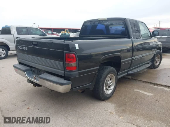 ✅ 2001 Dodge 1500 • VIN: 1B7HC13Y31J286648 • Lot: 44361525. Wystawiony na IAAI z przebiegiem 221 543 mil. Bezpłatny archiwum sprzedaży aukcyjnych z USA i szczegółowy raport historii pojazdu na DreamBid. Zdjęcie 4.