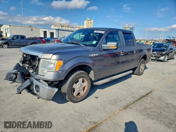 ✅ 2013 Ford F-150 XL • VIN: 1FTEW1CMXDFA20364 • Lot: 98923185. Wystawiony na Copart z przebiegiem 154 926 mil. Bezpłatny archiwum sprzedaży aukcyjnych z USA i szczegółowy raport historii pojazdu na DreamBid. Zdjęcie 1.