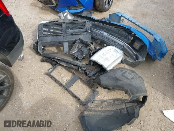 ✅ 2022 Ford Maverick XL • VIN: 3FTTW8F9XNRA52808 • Lot: 42113979. Wystawiony na IAAI z przebiegiem 60 820 mil. Bezpłatny archiwum sprzedaży aukcyjnych z USA i szczegółowy raport historii pojazdu na DreamBid. Zdjęcie 12.