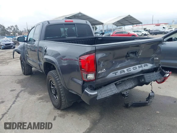 ✅ 2022 Toyota Tacoma SR • VIN: 3TYSZ5AN0NT079104 • Lot: 41516590. Wystawiony na IAAI z przebiegiem 22 203 mil. Bezpłatny archiwum sprzedaży aukcyjnych z USA i szczegółowy raport historii pojazdu na DreamBid. Zdjęcie 3.