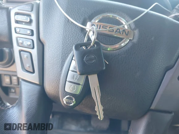 ✅ 2019 Nissan Titan SV • VIN: 1N6AA1E54KN528963 • Lot: 44285591. Wystawiony na IAAI z przebiegiem 88 804 mil. Bezpłatny archiwum sprzedaży aukcyjnych z USA i szczegółowy raport historii pojazdu na DreamBid. Zdjęcie 11.