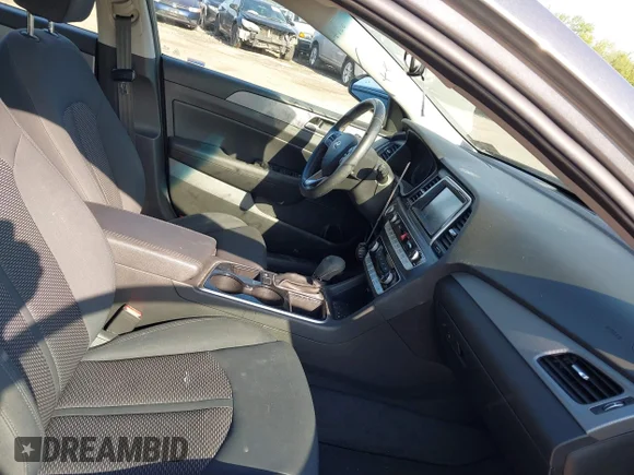 ✅ 2018 Hyundai Sonata SEL • VIN: 5NPE34AF4JH668024 • Lot: 44939826. Wystawiony na IAAI z przebiegiem 92 750 mil. Bezpłatny archiwum sprzedaży aukcyjnych z USA i szczegółowy raport historii pojazdu na DreamBid. Zdjęcie 5.