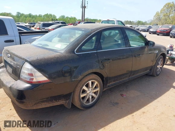 ✅ 2008 Ford Taurus SEL • VIN: 1FAHP24W18G121704 • Lot: 44748989. Wystawiony na IAAI z przebiegiem 187 529 mil. Bezpłatny archiwum sprzedaży aukcyjnych z USA i szczegółowy raport historii pojazdu na DreamBid. Zdjęcie 4.