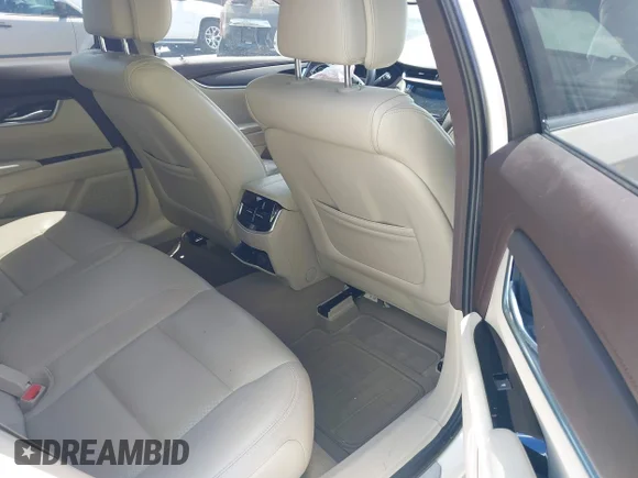 ✅ 2013 Cadillac XTS • VIN: 2G61N5S38D9146817 • Lot: 42233923. Wystawiony na IAAI z przebiegiem 63 766 mil. Bezpłatny archiwum sprzedaży aukcyjnych z USA i szczegółowy raport historii pojazdu na DreamBid. Zdjęcie 8.