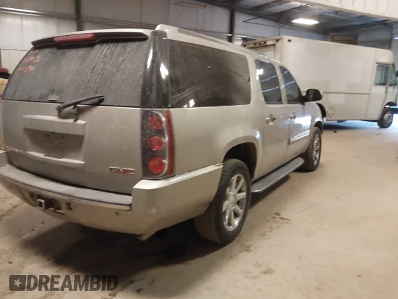 ✅ 2008 GMC Yukon XL • VIN: 1GKFK66808J208913 • Lot: 41346762. Wystawiony na IAAI z przebiegiem 116 477 mil. Bezpłatny archiwum sprzedaży aukcyjnych z USA i szczegółowy raport historii pojazdu na DreamBid. Zdjęcie 4.