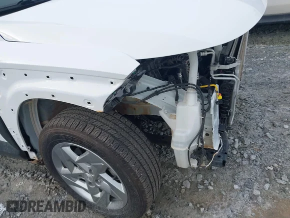 ✅ 2025 Hyundai Kona SE • VIN: KM8HACAB7SU218932 • Lot: 44691046. Wystawiony na IAAI z przebiegiem 32 660 mil. Bezpłatny archiwum sprzedaży aukcyjnych z USA i szczegółowy raport historii pojazdu na DreamBid. Zdjęcie 15.