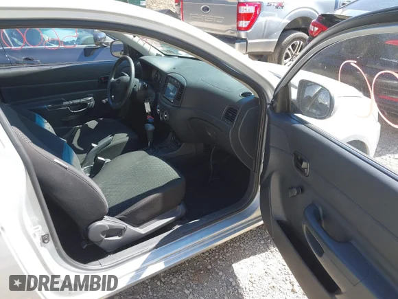 ✅ 2010 Hyundai Accent Blue • VIN: KMHCM3AC4AU167429 • Лот: 43345600. Опубликован ранее на IAAI с пробегом 96 041 миль. Бесплатный доступ к архиву аукционных продаж из США и подробный отчёт об истории автомобиля на DreamBid. Изображение 5.