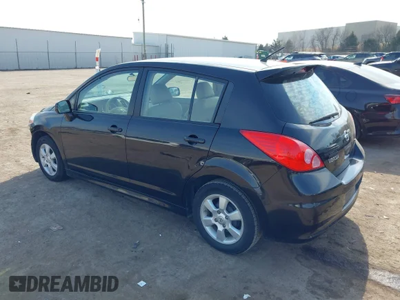 ✅ 2011 Nissan Versa S • VIN: 3N1BC1CP3BL505182 • Lot: 44382222. Wystawiony na IAAI z przebiegiem 150 988 mil. Bezpłatny archiwum sprzedaży aukcyjnych z USA i szczegółowy raport historii pojazdu na DreamBid. Zdjęcie 3.