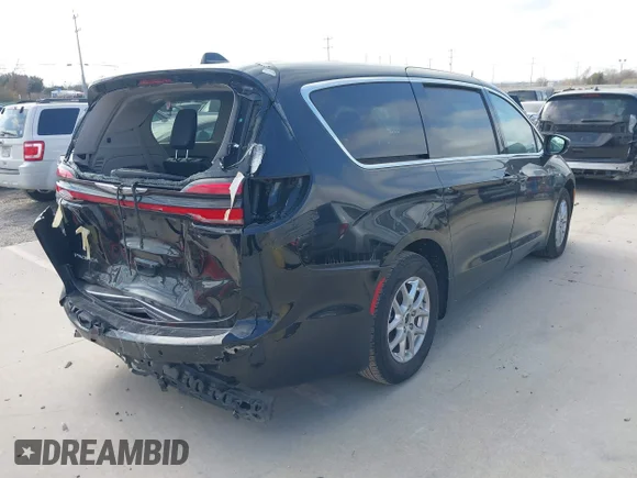 ✅ 2024 Chrysler Pacifica Touring L • VIN: 2C4RC1BGXRR148836 • Лот: 44290919. Опубликован ранее на IAAI с пробегом 50 188 миль. Бесплатный доступ к архиву аукционных продаж из США и подробный отчёт об истории автомобиля на DreamBid. Изображение 4.