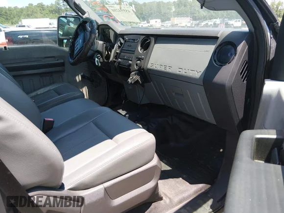 ✅ 2015 Ford F-250 XL • VIN: 1FDBF2A64FEB61903 • Lot: 45594280. Wystawiony na IAAI z przebiegiem 207 495 mil. Bezpłatny archiwum sprzedaży aukcyjnych z USA i szczegółowy raport historii pojazdu na DreamBid. Zdjęcie 5.
