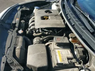 ✅ 2018 Kia Forte LX • VIN: 3KPFL4A78JE167011 • Lot: 43416622. Wystawiony na IAAI z przebiegiem 112 338 mil. Bezpłatny archiwum sprzedaży aukcyjnych z USA i szczegółowy raport historii pojazdu na DreamBid. Zdjęcie 18.