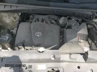 ✅ 2018 Toyota Highlander SE • VIN: 5TDJZRFH5JS544293 • Лот: 68011645. Опубликован ранее на Copart с пробегом 73 505 миль. Бесплатный доступ к архиву аукционных продаж из США и подробный отчёт об истории автомобиля на DreamBid. Изображение 15.