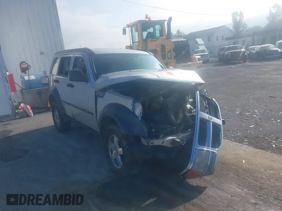 ✅ 2007 Dodge Nitro SXT • VIN: 1D8GU28K17W564110 • Лот: 42844470. Опубліковано раніше на IAAI з пробігом Не вказано. Безкоштовний доступ до архіву аукціонних продажів зі США та докладний звіт про історію автомобіля на DreamBid. Зображення 1.