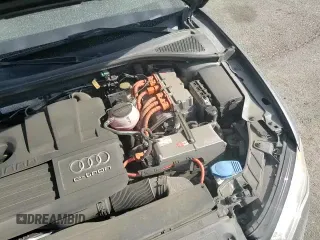 ✅ 2016 Audi A3 e-tron Premium Plus • VIN: WAUTPBFF9GA060408 • Lot: 63505935. Wystawiony na Copart z przebiegiem 82 957 mil. Bezpłatny archiwum sprzedaży aukcyjnych z USA i szczegółowy raport historii pojazdu na DreamBid. Zdjęcie 14.