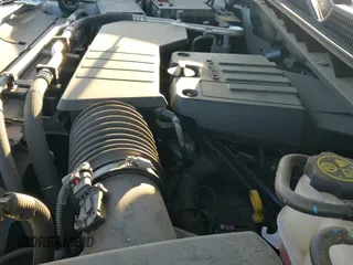 ✅ 2023 Chevrolet Silverado 1500 Custom Trail Boss • VIN: 3GCPDCEK1PG295307 • Lot: 43398211. Wystawiony na IAAI z przebiegiem 23 128 mil. Bezpłatny archiwum sprzedaży aukcyjnych z USA i szczegółowy raport historii pojazdu na DreamBid. Zdjęcie 20.