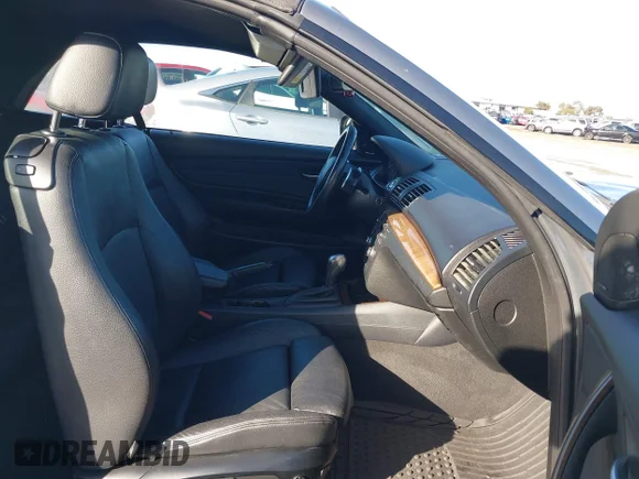 ✅ 2011 BMW 1 Series 128i • VIN: WBAUL7C56BVM80508 • Лот: 44011819. Опубликован ранее на IAAI с пробегом 173 950 миль. Бесплатный доступ к архиву аукционных продаж из США и подробный отчёт об истории автомобиля на DreamBid. Изображение 5.