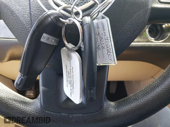 ✅ 2018 Dodge Grand Caravan SE Plus • VIN: 2C4RDGBG3JR309922 • Lot: 45229697. Wystawiony na IAAI z przebiegiem 16 279 mil. Bezpłatny archiwum sprzedaży aukcyjnych z USA i szczegółowy raport historii pojazdu na DreamBid. Zdjęcie 11.