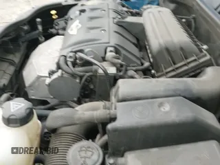 ✅ 2014 MINI Clubman • VIN: WMWZF3C51ET492751 • Лот: 43290588. Опубликован ранее на IAAI с пробегом 71 687 миль. Бесплатный доступ к архиву аукционных продаж из США и подробный отчёт об истории автомобиля на DreamBid. Изображение 13.