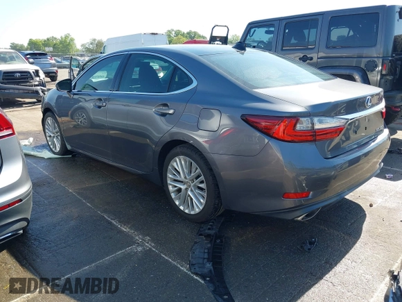 ✅ 2018 Lexus ES 350 • VIN: 58ABK1GG1JU112249 • Lot: 44947325. Wystawiony na IAAI z przebiegiem 39 957 mil. Bezpłatny archiwum sprzedaży aukcyjnych z USA i szczegółowy raport historii pojazdu na DreamBid. Zdjęcie 3.