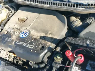 ✅ 2000 Volkswagen Beetle GLX • VIN: 3VWDD21C7YM488914 • Lot: 41713124. Listed on IAAI with 165,676 mi. Free auction sales archive from the USA and detailed vehicle history report at DreamBid. Image 18.