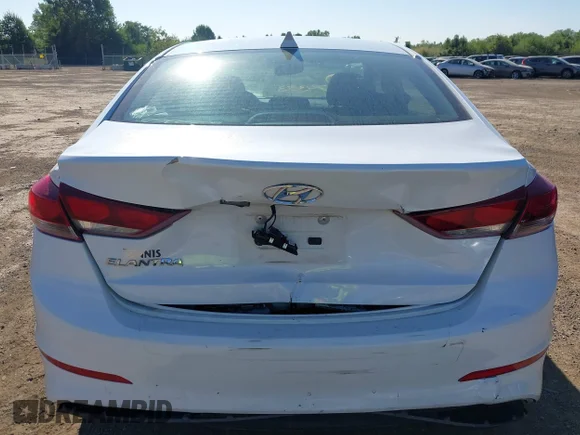 ✅ 2017 Hyundai Elantra SE • VIN: 5NPD84LFXHH195847 • Lot: 43074353. Listed on IAAI with 89,252 mi. Free auction sales archive from the USA and detailed vehicle history report at DreamBid. Image 6.