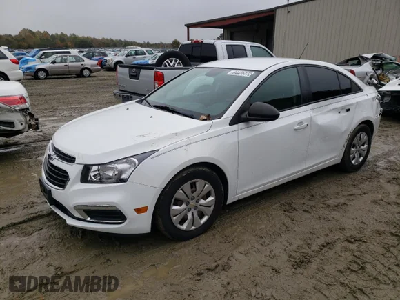 ✅ 2015 Chevrolet Cruze LS • VIN: 1G1PA5SH5F7206113 • Lot: 64486472. Wystawiony na Copart z przebiegiem 108 870 mil. Bezpłatny archiwum sprzedaży aukcyjnych z USA i szczegółowy raport historii pojazdu na DreamBid. Zdjęcie 2.
