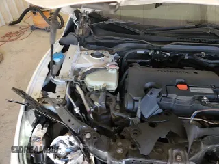 ✅ 2018 Honda Civic EX • VIN: 19XFC2F72JE012306 • Lot: 91006615. Wystawiony na Copart z przebiegiem 61 918 mil. Bezpłatny archiwum sprzedaży aukcyjnych z USA i szczegółowy raport historii pojazdu na DreamBid. Zdjęcie 15.