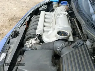 ✅ 2010 Volkswagen Beetle • VIN: 3VWRG3AL8AM003219 • Lot: 42334898. Listed on IAAI with 114,832 mi. Free auction sales archive from the USA and detailed vehicle history report at DreamBid. Image 12.