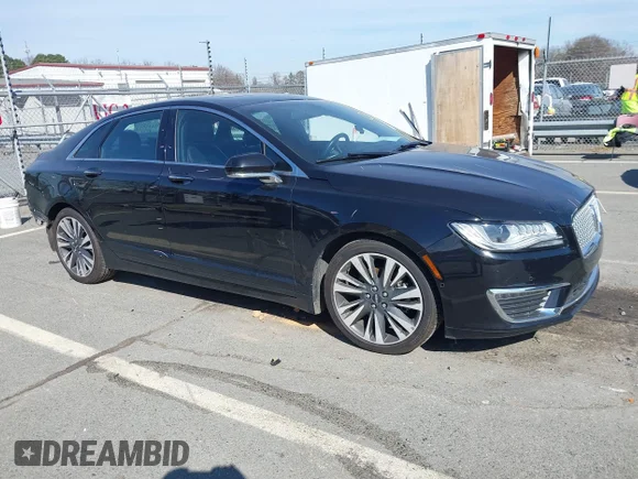 ✅ 2019 Lincoln MKZ Reserve II • VIN: 3LN6L5E94KR610634 • Lot: 41599828. Wystawiony na IAAI z przebiegiem 73 529 mil. Bezpłatny archiwum sprzedaży aukcyjnych z USA i szczegółowy raport historii pojazdu na DreamBid. Zdjęcie 1.