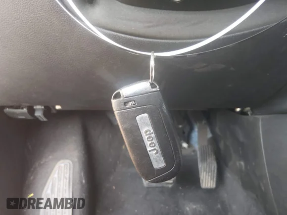 ✅ 2018 Jeep Compass Sport • VIN: 3C4NJCAB3JT272180 • Лот: 44929331. Опубліковано раніше на IAAI з пробігом 106 342 миль. Безкоштовний доступ до архіву аукціонних продажів зі США та докладний звіт про історію автомобіля на DreamBid. Зображення 11.