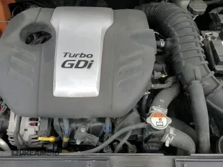 ✅ 2016 Hyundai Veloster Turbo • VIN: KMHTC6AE0GU272841 • Lot: 82777274. Listed on Copart with 109,409 mi. Free auction sales archive from the USA and detailed vehicle history report at DreamBid. Image 13.