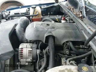 ✅ 2003 Chevrolet Suburban LT • VIN: 1GNFK16Z33J270491 • Лот: 42753331. Опубликован ранее на IAAI с пробегом 186 030 миль. Бесплатный доступ к архиву аукционных продаж из США и подробный отчёт об истории автомобиля на DreamBid. Изображение 17.