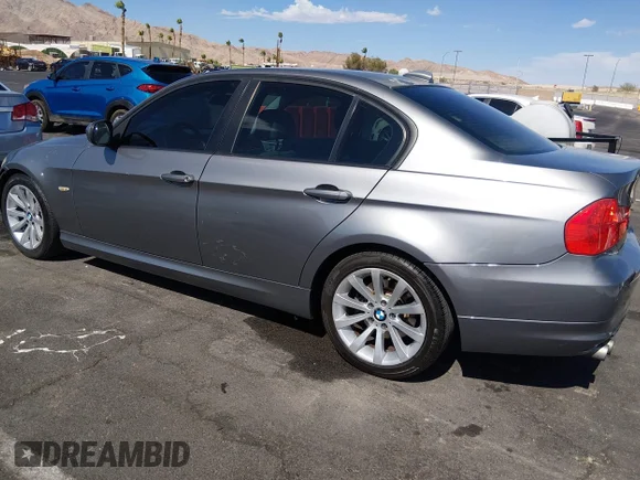✅ 2011 BMW 3 Series 328i • VIN: WBAPH5C51BA444350 • Лот: 45449004. Опубліковано раніше на IAAI з пробігом 144 097 миль. Безкоштовний доступ до архіву аукціонних продажів зі США та докладний звіт про історію автомобіля на DreamBid. Зображення 3.